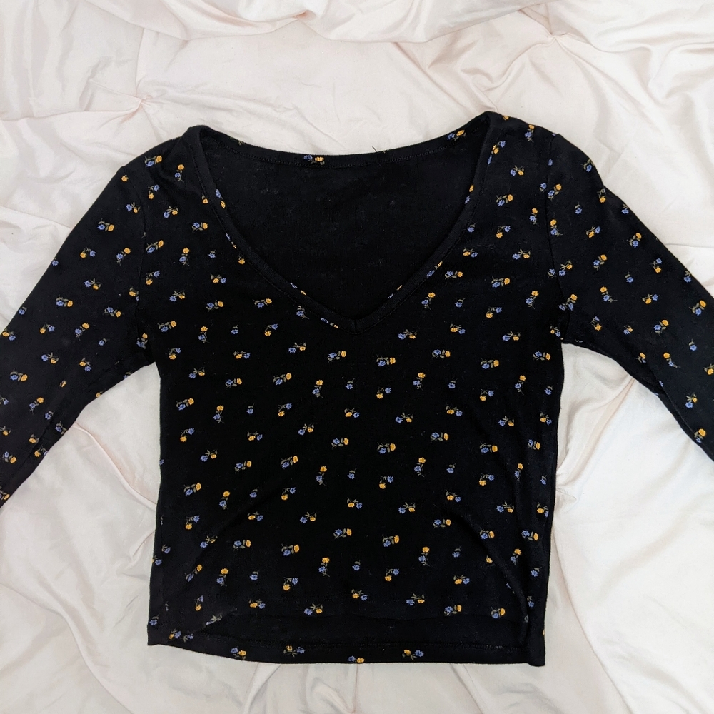 Forever21 floral long sleeve crop top